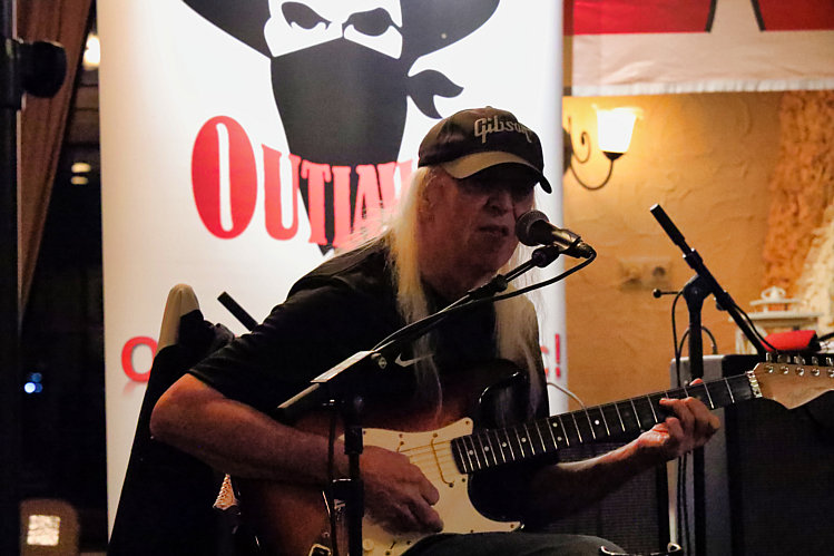 19 okt 2018 - SDWA terug naar de sixties avond met 'The Outlaws'_32